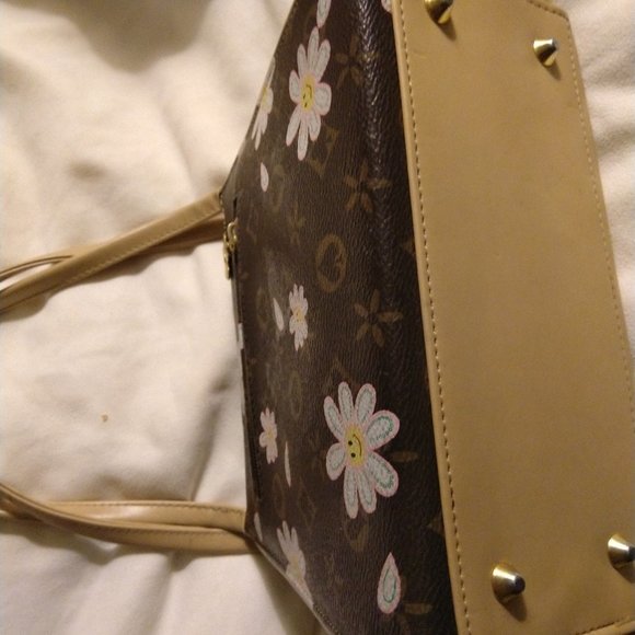Cute Handbag - Picture 13 of 14
